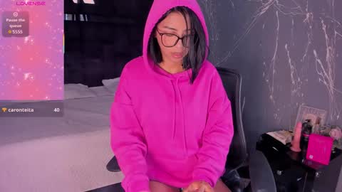 Lilith luxorr online show from November 21, 1:53 pm