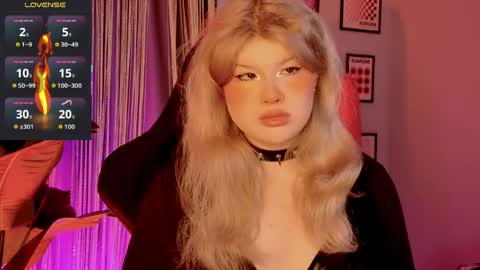 LilithNelson online show from April 24, 2:35 am