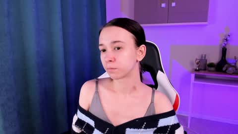 Snapshot of lilithstrangfor chatting on December 17, 4:45 am lilithstrangfor online show from December 17, 4:45 am