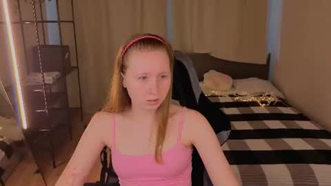  Lili Tiny  GMT2 3-10AM  MonTueWedThuSat online show from July 31, 8:04 am