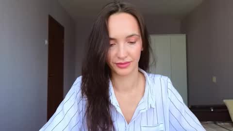 Lillian online show from March 8, 9:46 am