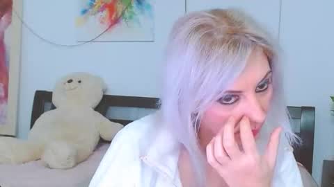 Lara online show from February 5, 2:26 am