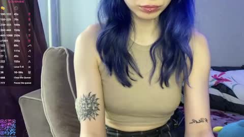 Amelia online show from June 3, 2:33 pm