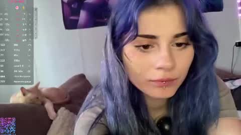 Amelia online show from June 13, 1:10 pm