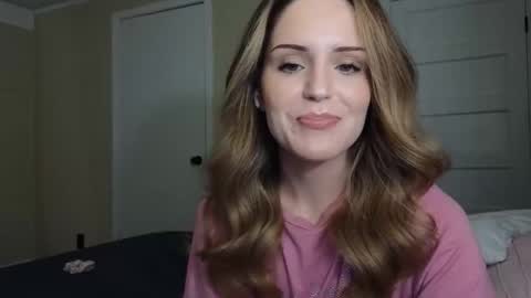 lilly_adams88 online show from May 4, 3:13 am