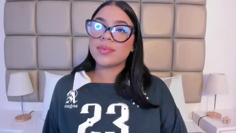 Lilly  online show from May 14, 3:48 am