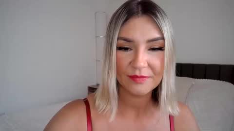 Lilly Lux online show from February 15, 8:51 pm