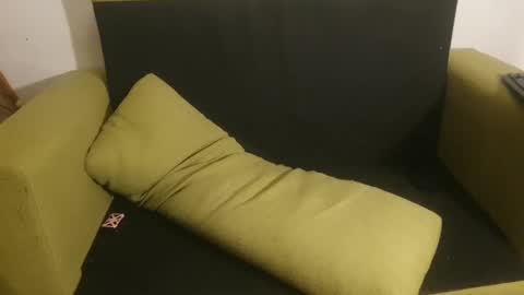 Snapshot of lillysissi chatting on January 13, 2:39 am Lilli Sissy SlutCat online show from January 13, 2:39 am