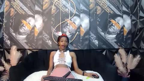 lilmissbaddiexxx online show from December 14, 11:33 pm