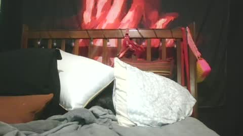 Lilmomma 69  online show from July 18, 9:33 am