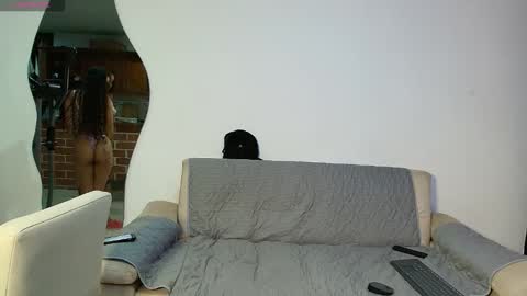 vanessa online show from October 7, 12:39 am