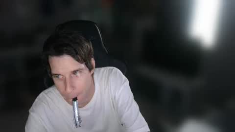 Snapshot of lilpeeen chatting on October 22, 3:24 pm lilpeen online show from October 22, 3:24 pm