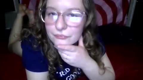 LilPies  online show from February 26, 4:41 am