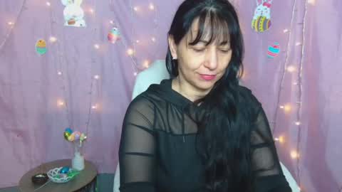 lilugrants online show from April 15, 8:20 pm