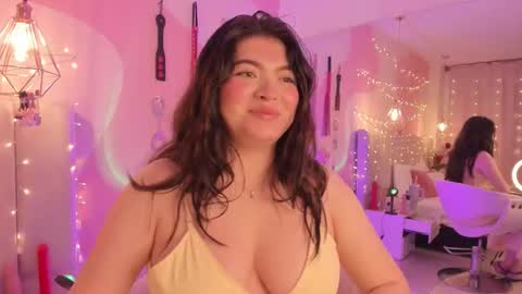 lily_cherry0 online show from November 22, 10:51 pm