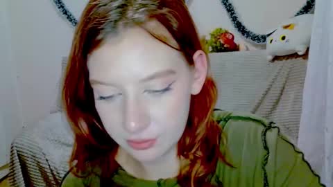 lily_ember online show from December 15, 8:16 pm