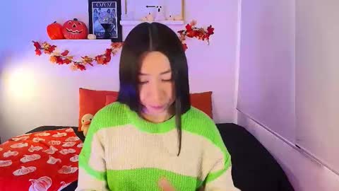 just lily online show from November 3, 9:49 pm