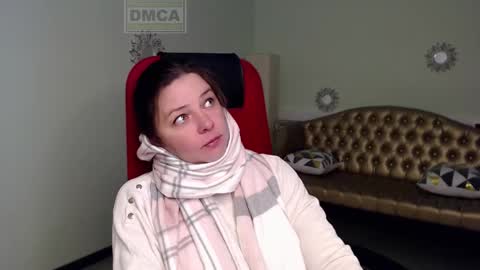 Lily online show from March 10, 3:45 am