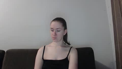 lily_love_x online show from October 24, 11:49 pm