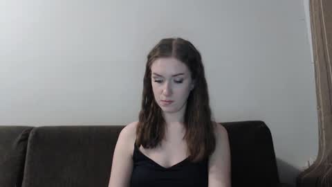 lily_love_x online show from February 21, 11:30 pm