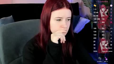Lily online show from June 25, 2:33 pm