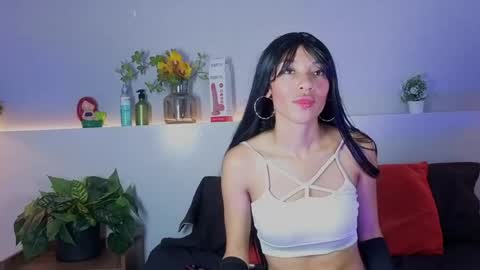 lily_obsession online show from April 14, 2:31 pm