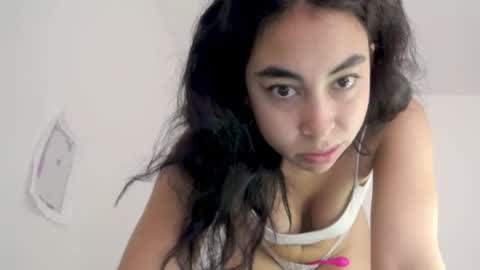 Lily Roberts online show from April 8, 3:15 pm