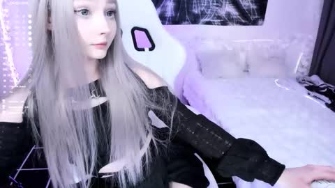 Lily online show from March 8, 2:15 am