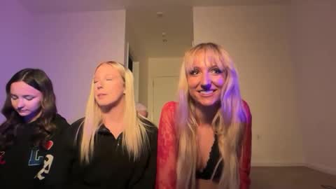 lilybrown07 online show from February 23, 4:58 am