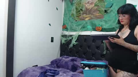 lilyfox23 online show from October 11, 12:37 am