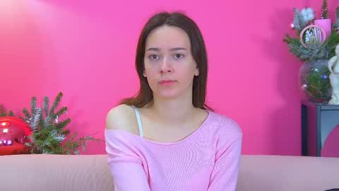 Lily online show from December 18, 7:14 am