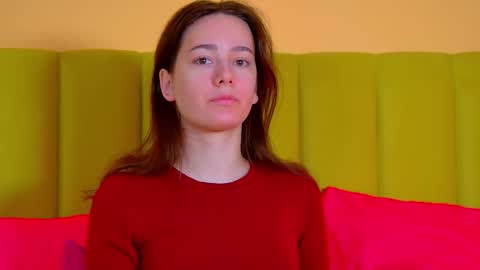 Lily online show from December 15, 6:53 am