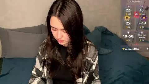 Lily online show from April 6, 4:52 pm