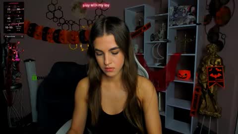 lina_fox12 online show from November 6, 2:53 pm