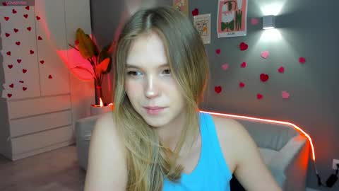 Lina online show from February 12, 1:37 pm