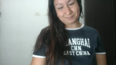 iiisabella online show from April 7, 2:08 pm