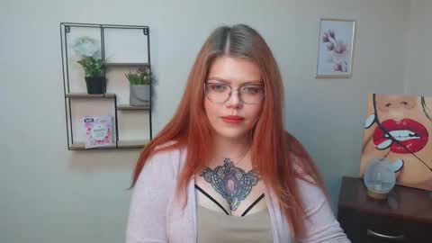 lina_ri online show from November 9, 7:05 pm