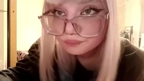 lina_sun1 online show from May 31, 6:09 pm