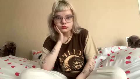 lina_sun1 online show from June 11, 1:53 pm