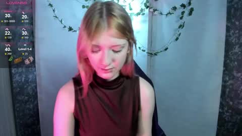 Lina online show from April 15, 8:31 pm