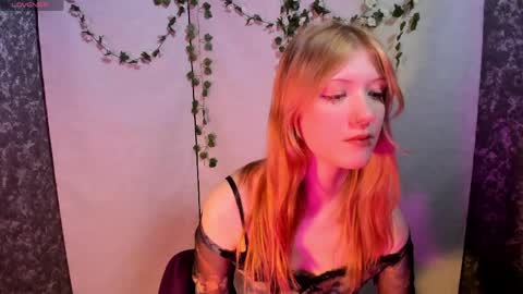 Lina online show from April 11, 8:24 pm