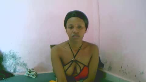 linah1123 online show from April 9, 7:36 am