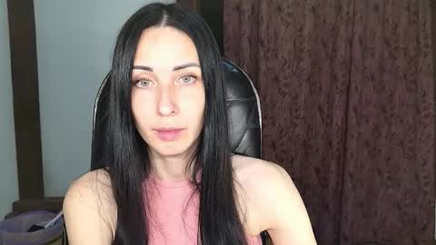 LinaLivee online show from November 11, 8:33 pm