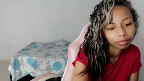 linda brown  online show from April 15, 12:41 pm