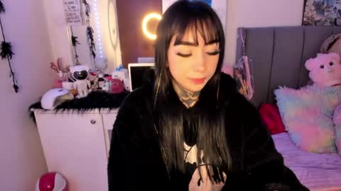 Lindaa maria  online show from March 24, 4:40 am