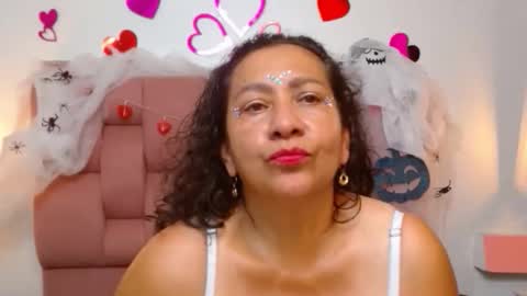 lindacoopers online show from October 24, 4:08 pm