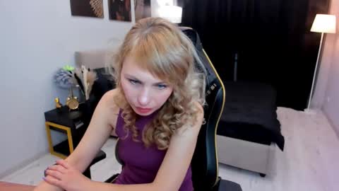 Snapshot of lindasandy chatting on October 11, 6:07 am lindasandy online show from October 11, 6:07 am