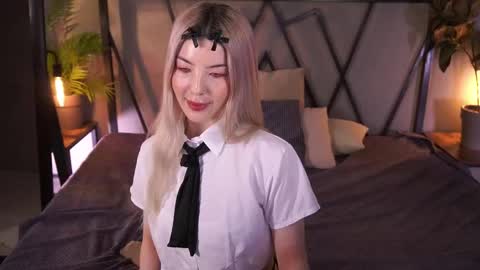 your Linda is back online show from April 23, 4:31 am