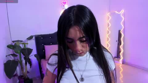 Linda  online show from April 25, 4:14 am