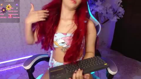 Snapshot of lindseyferrer1 chatting on February 26, 2:49 pm LINDSEYFERRER online show from February 26, 2:49 pm